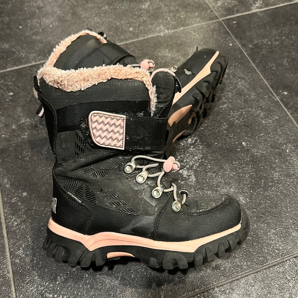 Winter boots